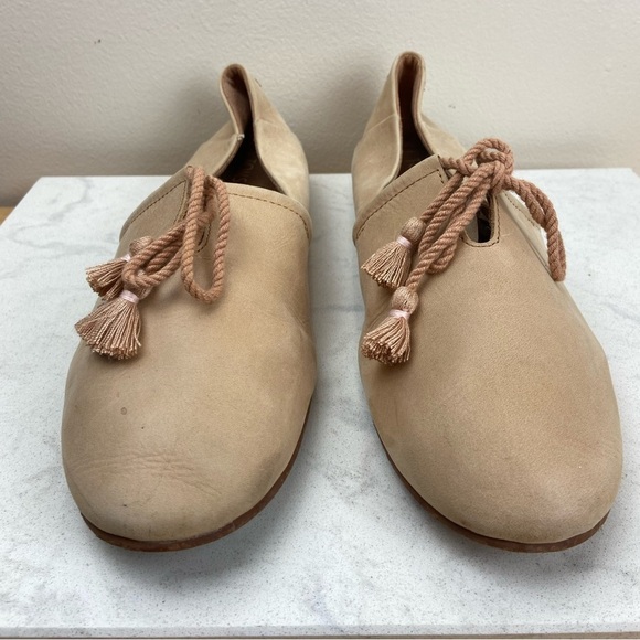 TOMS KELLI HONEY ALL LEATHER TASSEL FLATS - Picture 5 of 14